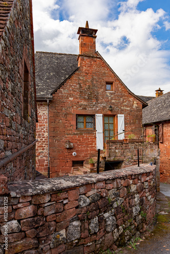 Obraz na płótnie Altstadt von Collonges-la-Rouge in Nouvelle-Aquitaine in Frankreich w salonie
