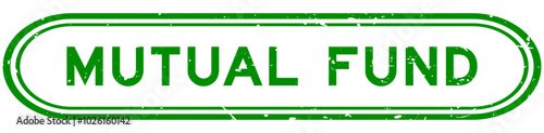 Grunge green mutual fund word rubber seal stamp on white background