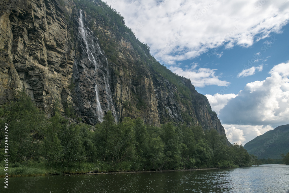 Wasserfall im Reisa Nationalpark, Norwegen