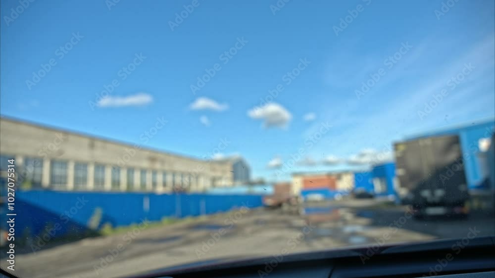 Braking windshield of a car with the wheel wrench
Braking windshield of a car with the wheel wrench