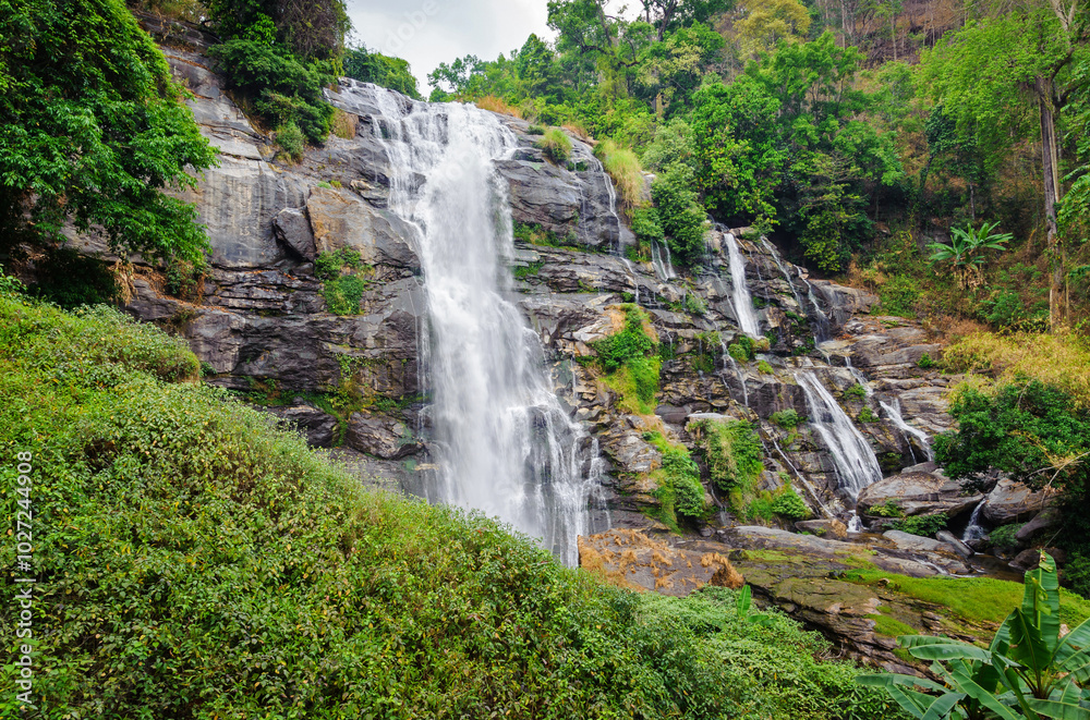 Fototapeta premium Mae Ya Waterfall Chiang Mai Thailand