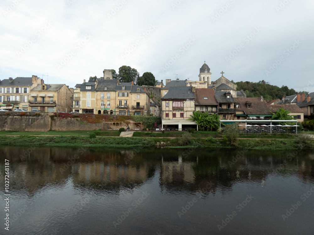 Dordogne - perigord, Beynac-et-Cazenac, La Roque-Gageac, Domme, Sarlat, Rocamadour Dordogne - perigord, Beynac-et-Cazenac, La Roque-Gageac, Domme, Sarlat, Rocamadour