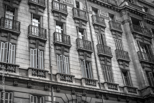 Marseille, Façades d'immeubles haussmanniens