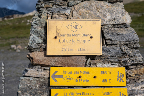 The Col de la Seigne mount is at 2512 m above sea level and is the Italian and French border.