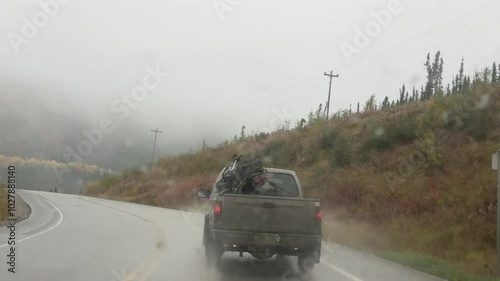 Fahrt auf dem Dalton Highway in Alaska