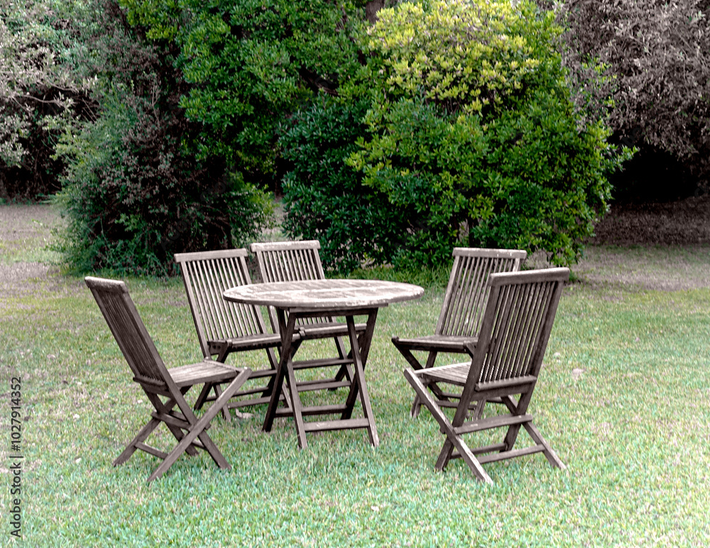 Tavolo e sedie in legno in giardino 3248 Tavolo e sedie in legno in giardino 3248