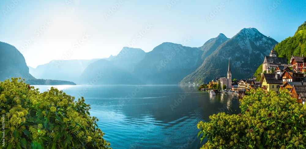 Widok na jezioro Hallstat, Austria, Alpy, Górna Austria