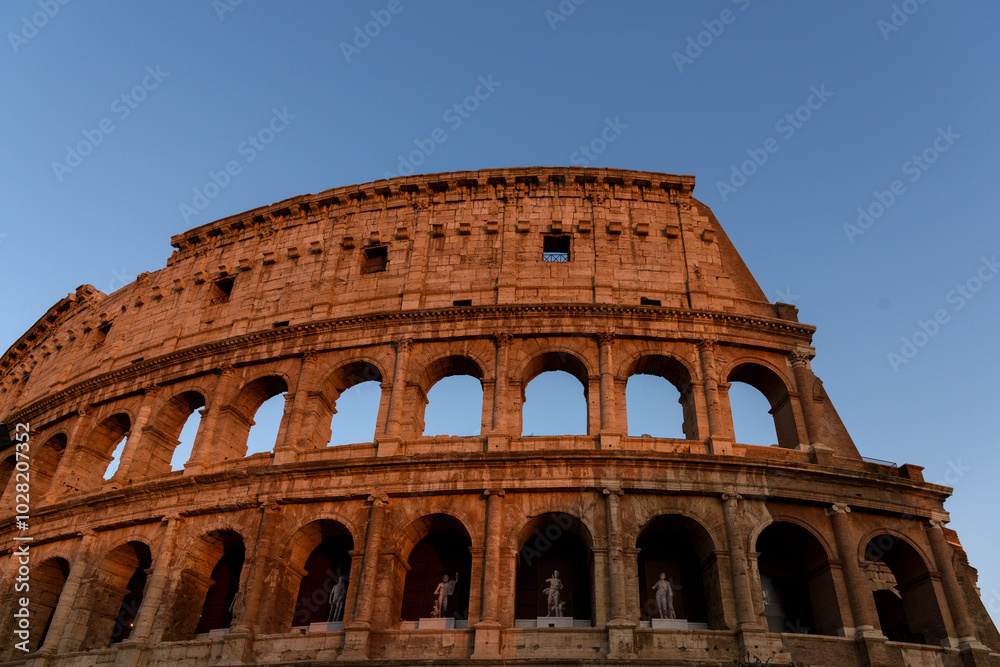 Fototapeta premium Colosseum at dusk, Rome, Italy