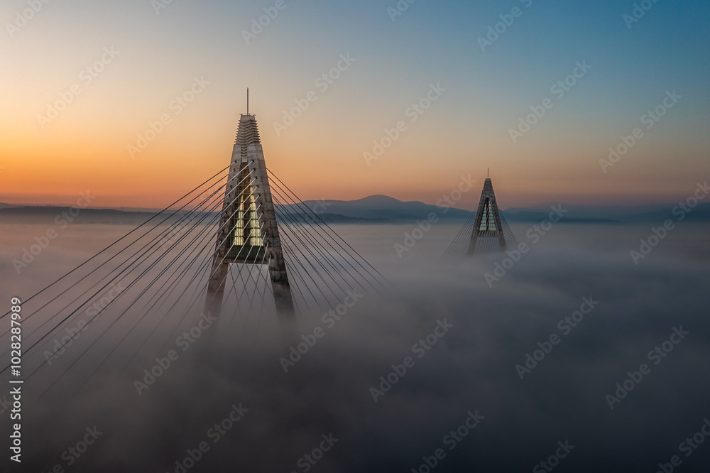 Φωτογραφία Budapest, Hungary - Aerial view of the beautiful Megyeri suspension bridge over
