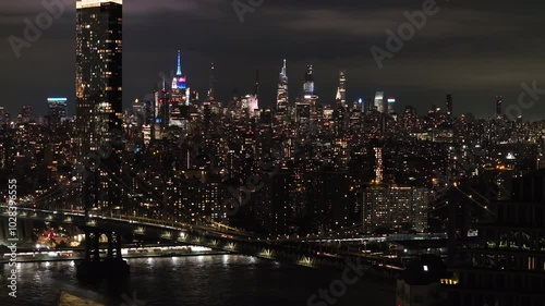 Wallpaper Mural The Manhattan skyline at night Torontodigital.ca