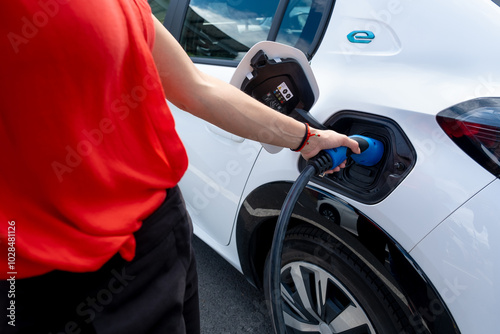 Une recharge de batterie de voiture électrique photo