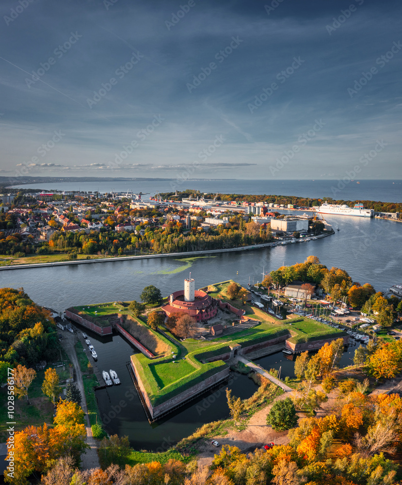 Obraz premium Wisloujscie fortress in autumnal scenery in Gdansk, Poland. Aerial view