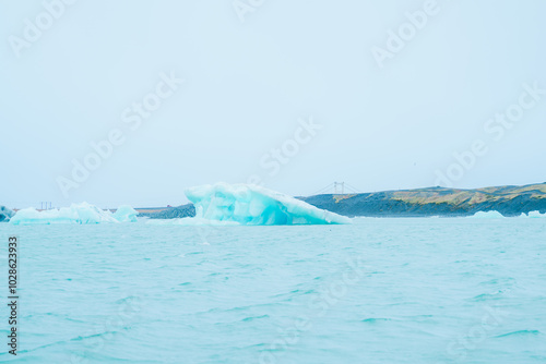 ヨークルスアゥルロゥンの氷河湖 photo