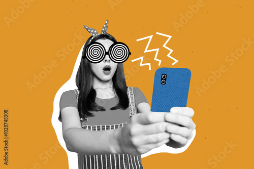 Foto Creative poster collage of amazed retro female device brainwashing propaganda op