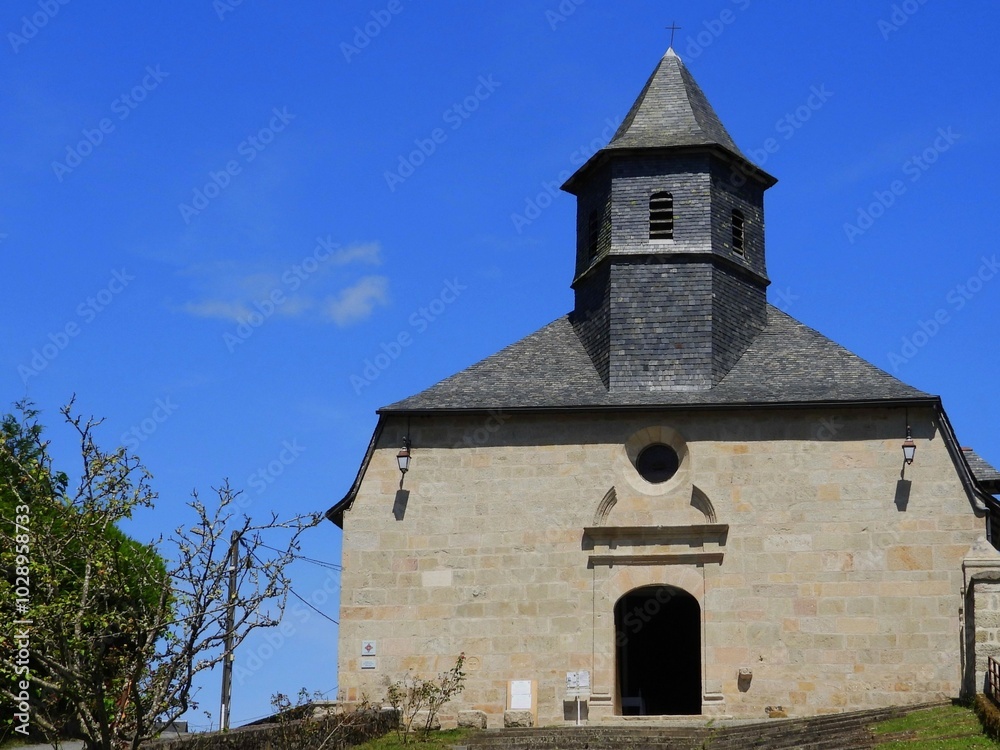 Chapelle des pénitents blancs à Corrèze. Chapelle des pénitents blancs à Corrèze.