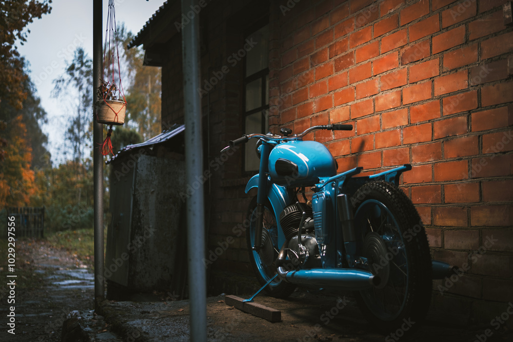 Fototapeta premium Old classic motorcycle for the road