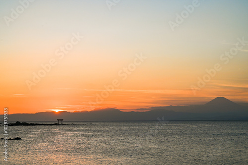 神奈川県葉山町森戸海岸からの夕日