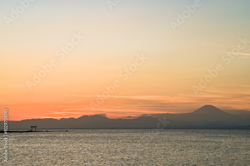 神奈川県葉山町森戸海岸からの夕日