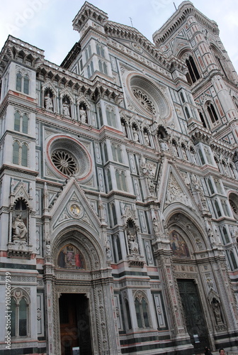 Italy, city, street, people, holiday, carnival, architecture, buildings, hotel, park, travel, vacation, attractions, antiquity, monument, sea, temple, church, religion, trees, park, grass, horizon