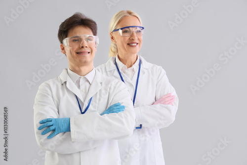 Portrait of chemists on lig...