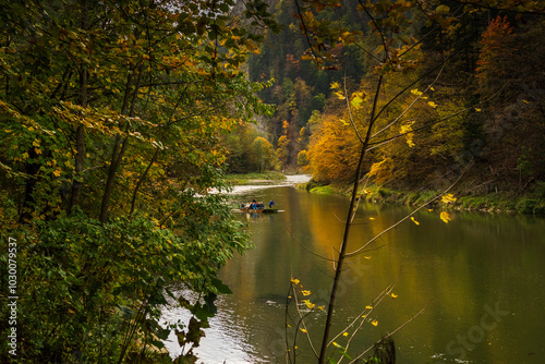 Obraz na płótnie Kolorowa jesień nad Dunajcem w salonie