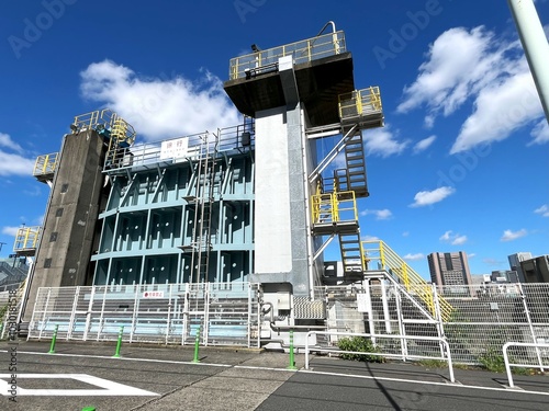 site with crane