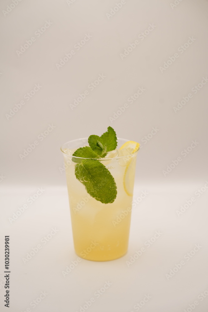 Fototapeta premium mojito cocktail with lime and mint