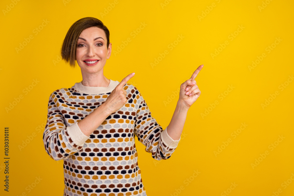 Photo of pretty cheerful lady arm direct empty space beauty procedure isolated on background Photo of pretty cheerful lady arm direct empty space beauty procedure isolated on background