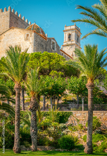El encanto medieval de la costa española se encuentra en Peñíscola. Un lugar precioso.