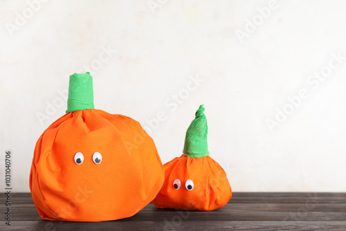 Paper pumpkins for Hallowee...