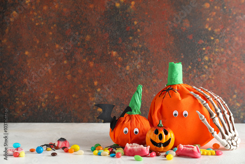 Paper pumpkins for Hallowee...