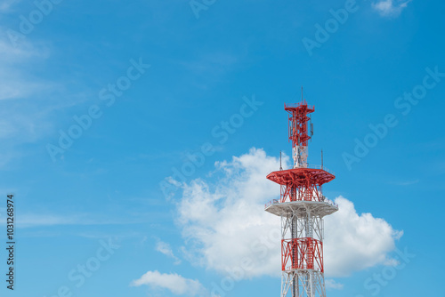 電波塔 空 青空 無機物 赤白