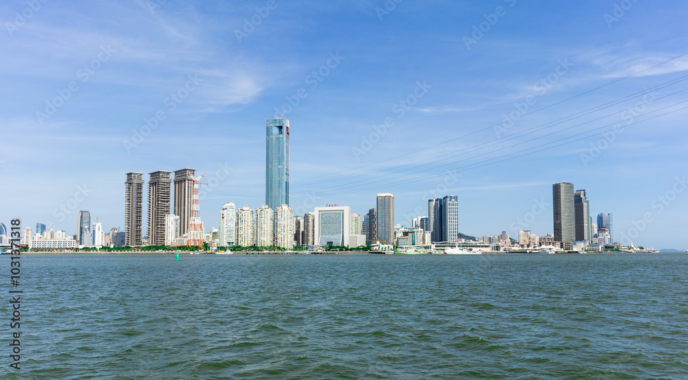 Naklejka premium city skyline from the river