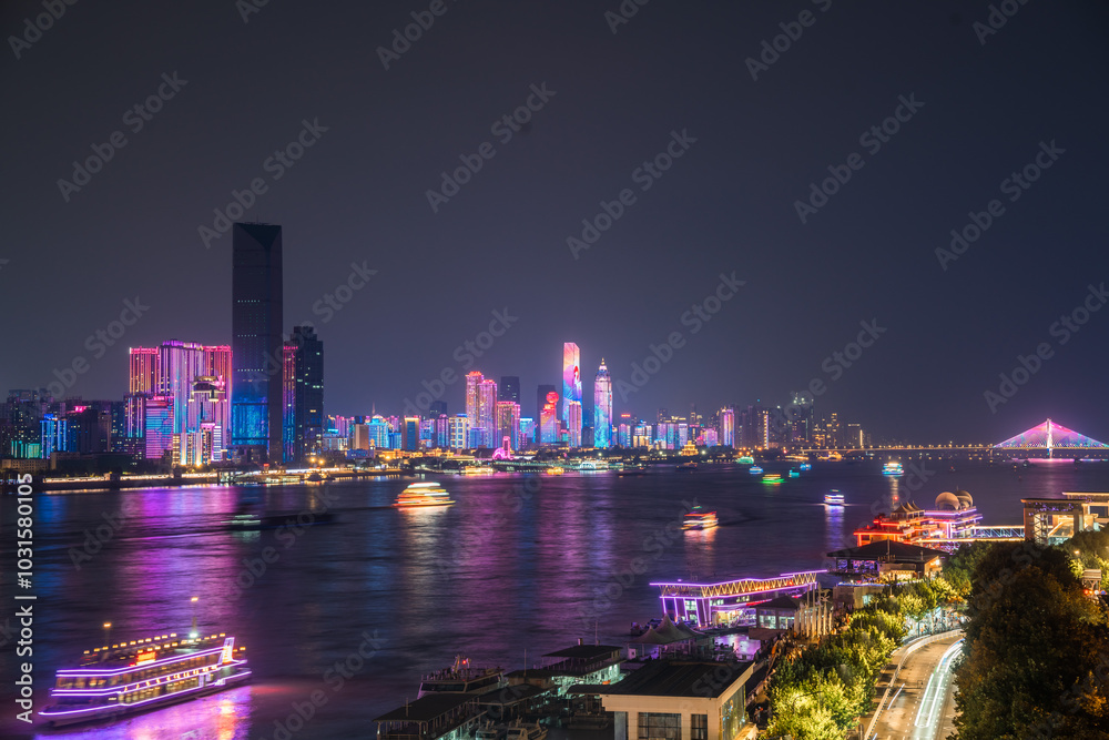 Fototapeta premium wuhan city skyline at night
