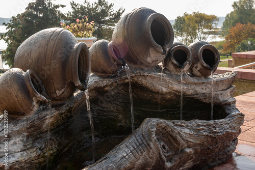 fountain in the form of vessels from which water flows