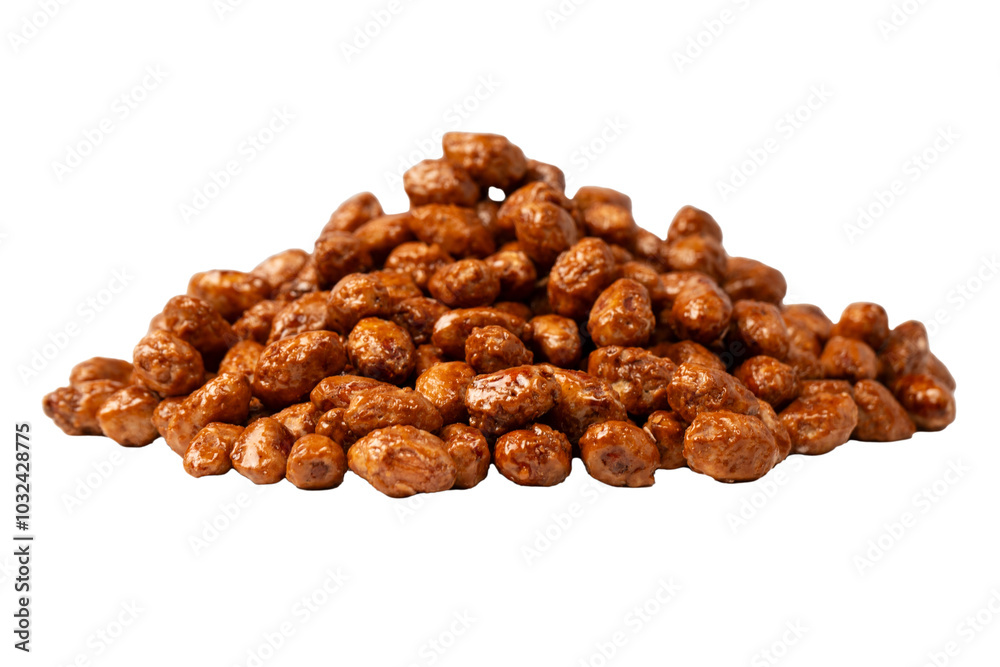 Obraz premium Tasty sweet roasted peanuts isolated on a white background.