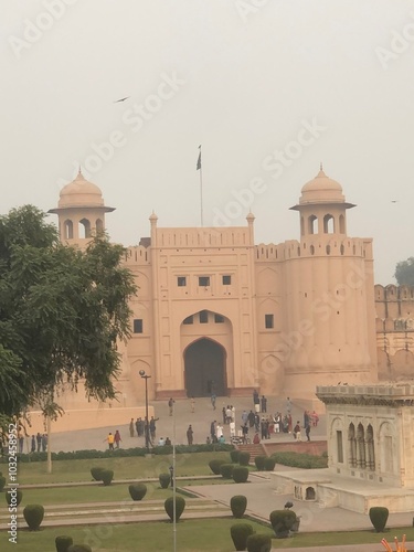 shahi qila lahore pakistan photo