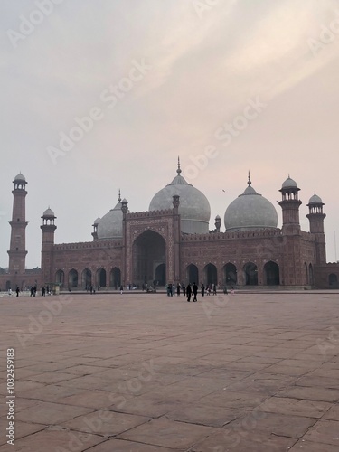 badshahi masjid lahore pakistan photo