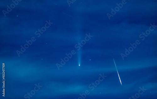 The comet on October 16, 2024. Picture taken from (or in) Thailand. blur focus.