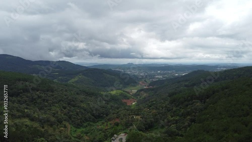 Đà lạt, dalat, da lat, cảnh núi hữu tình có mây, highland drone shots, cloundy 