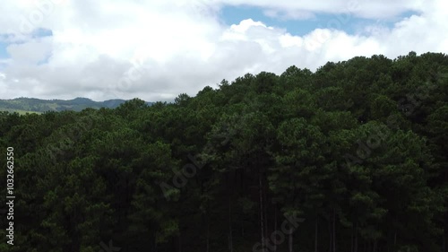 Đà lạt, dalat, da lat, cảnh núi hữu tình có mây, highland drone shots, cloundy  photo