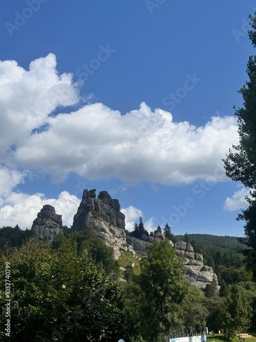 Tustan Fortress is an archaeological and natural monument of national significance, located in the picturesque village of Urych, Ukraine. In autumn, it showcases stunning landscape photography opportu