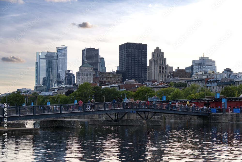 Montréal Skyline from Vieux-Port