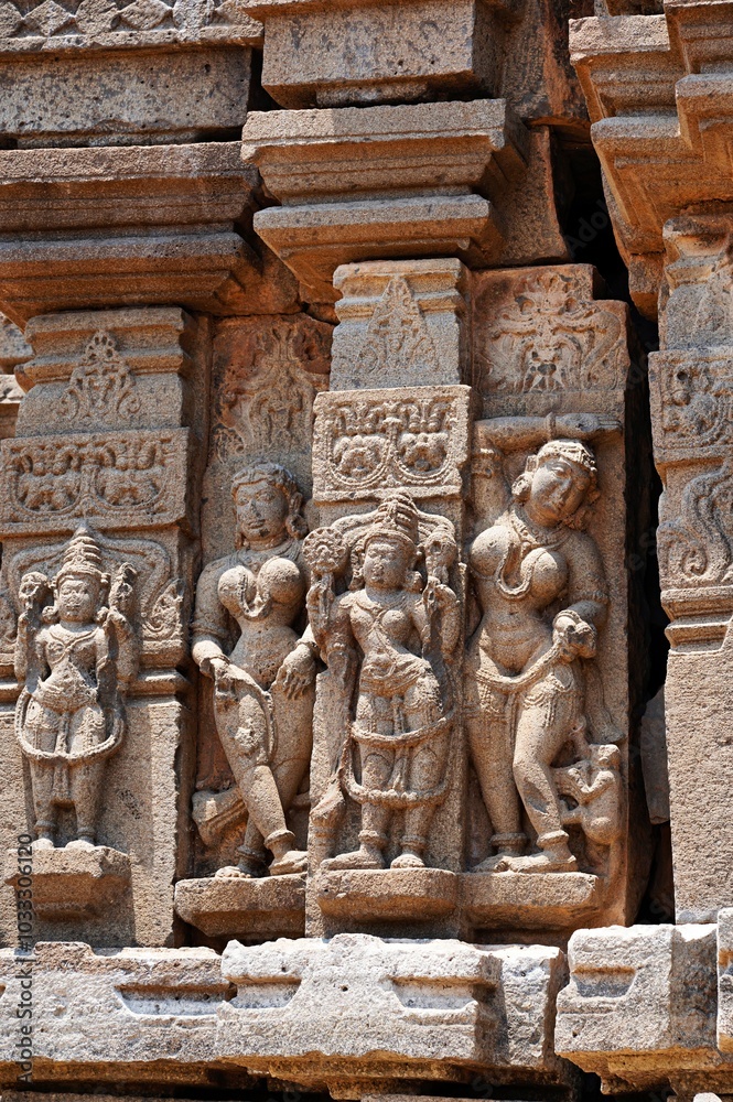 Carved idols on the outer wall of an old temple, near Palasdev Temple, Ujani Dam, Maharashtra, India Carved idols on the outer wall of an old temple, near Palasdev Temple, Ujani Dam, Maharashtra, India