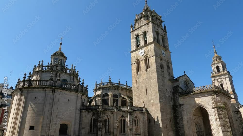 Torre vieja y arquitectura gótica de la catedral católica de Lugo, España Torre vieja y arquitectura gótica de la catedral católica de Lugo, España