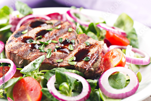 Fillet of beef with salad