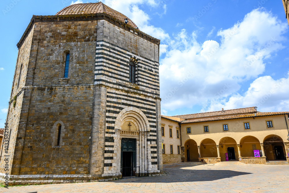 Volterra, Toscana, Cattedrale di Santa Maria assunta e battistero Volterra, Toscana, Cattedrale di Santa Maria assunta e battistero