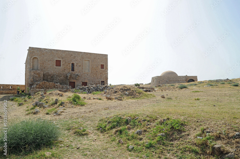 La résidence des Conseillers de la forteresse de Réthymnon en Crète La résidence des Conseillers de la forteresse de Réthymnon en Crète