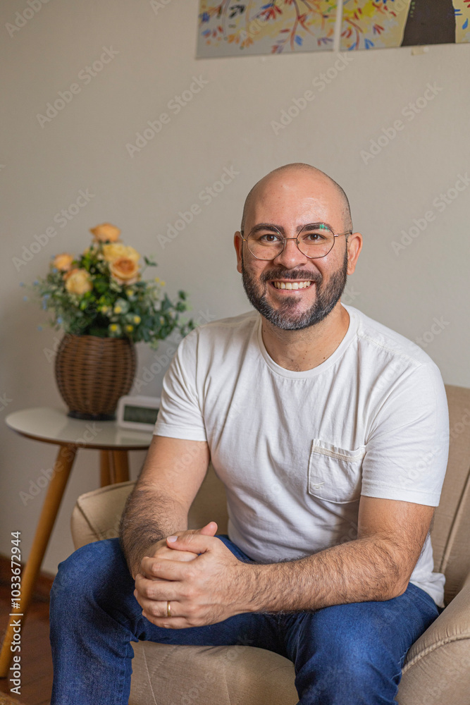 Fototapeta premium Psychological therapist, working at the psychology office, Psychoanalysis and Behavioral Therapy, Terapeuta psicologo, em atendimento no consultorio de psicologia, Psicanalise e Terapia comportamental