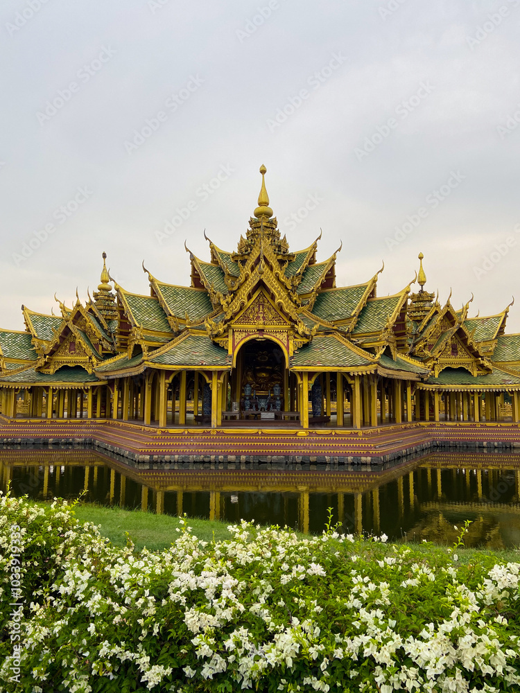 Naklejka premium Pavilion of Enlightenment in Ancient Siam, Bangkok